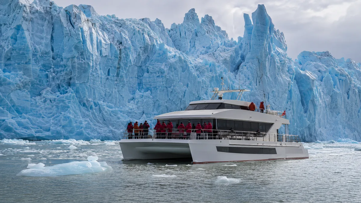 Torres del Paine: Tour Escénico en Barco de 3 Horas al Glaciar Grey